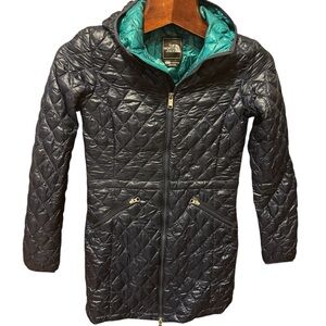 The North Face dark blue dawn thin spring puffer Quilted Jacket size XS
